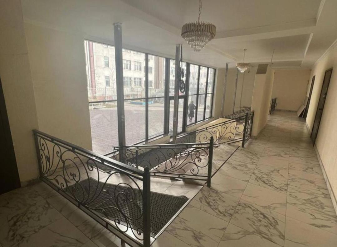 Ecohouse Apartment Bishkek Bagian luar foto